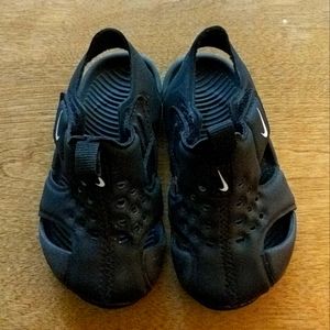 Nike black baby boy sandals